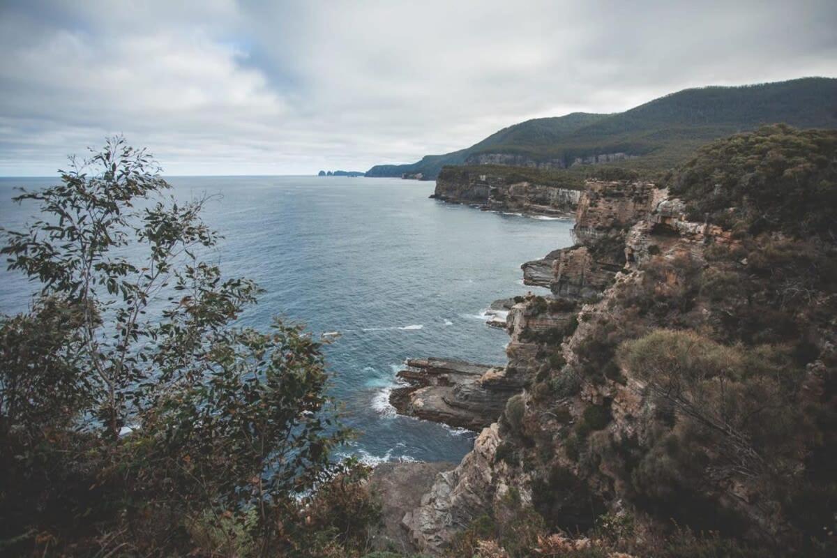 Pirates Retreat By Tiny Away Villa Eaglehawk Neck Exterior photo